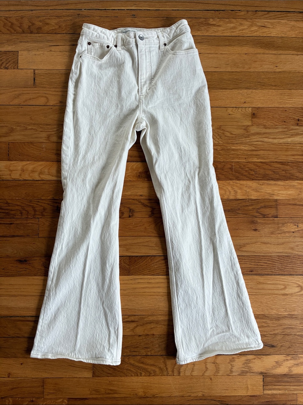 Abercrombie Vintage Flare High Rise White Jeans 27 Short Curve Love Stretch